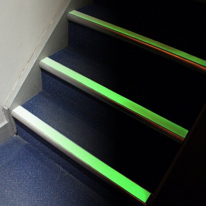 Banda Adeziva Antialunecare Fluorescenta-Benzi Adezive Antialunecare